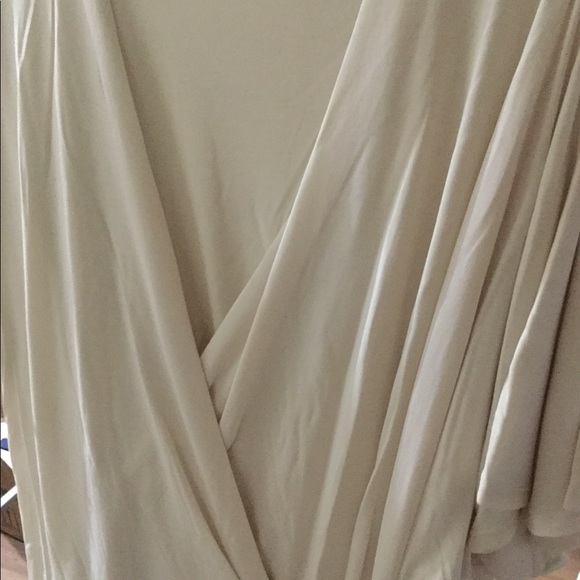 🆕Cream/Stone Short Flutter Sleeve Wrap Blouse Top - Picture 8 of 8